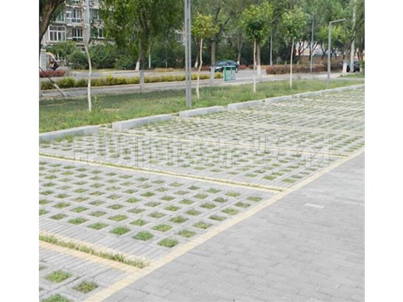 云南植草磚與人行道的協(xié)調(diào)性如何？適合鋪設(shè)在哪些地方？