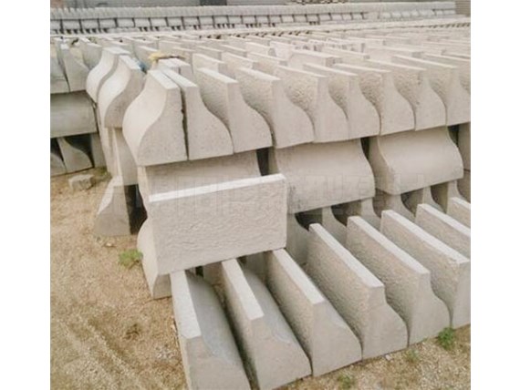 云南混凝土路沿石的施工工藝需要注意哪些細(xì)節(jié)？